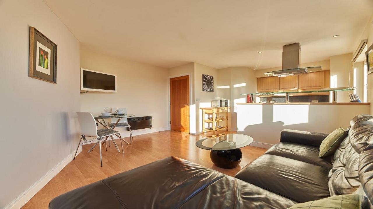 Magpie - Properties Unique Apartment นิวคาสเซิล อะพอน ไทน์ ภายนอก รูปภาพ